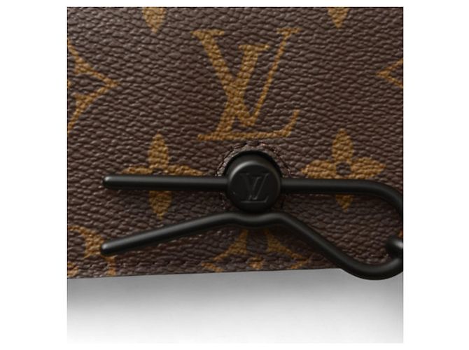 Pochette Steamer Monogram Taiga Louis Vuitton Marrone Cachi - vista 4