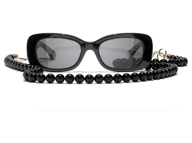 CHANEL Black Rectangular Sunglasses in Excellent Condition with Case and Box sold out - view 3