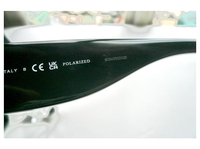 CHANEL Black Rectangular Sunglasses in Excellent Condition with Case and Box sold out - view 6