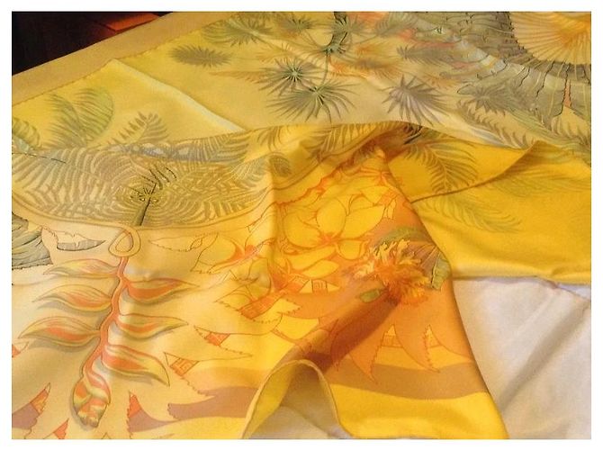Sciarpa Hermès Aloha in seta Giallo Verde Arancio Multicolore - vista 4