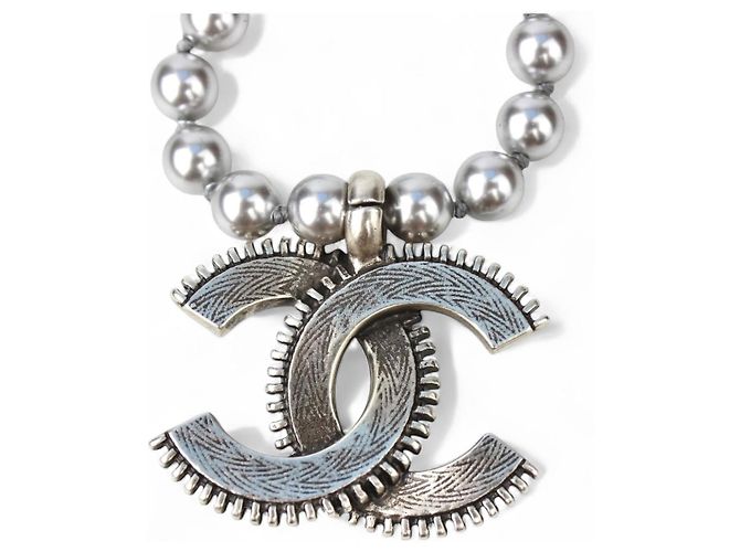 CC Perlen Metall Email Grau Halskette Chanel - Ansicht 4