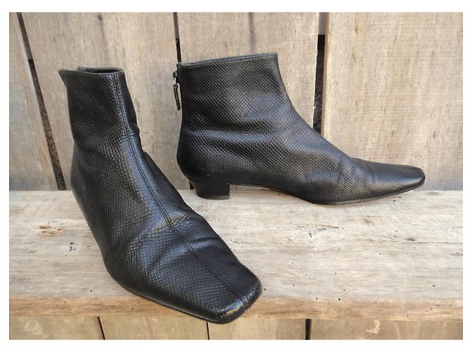 Stivaletti Gucci in pelle nera Nero - vista 3