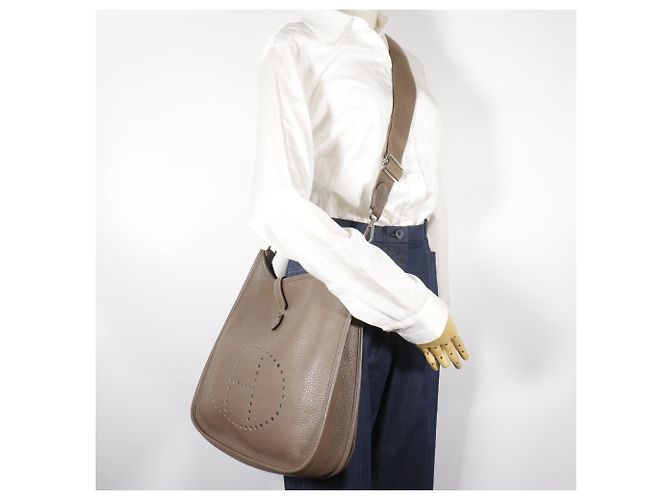 Hermès Evelyne 3GM Schultertasche Braun Taupe - Ansicht 19