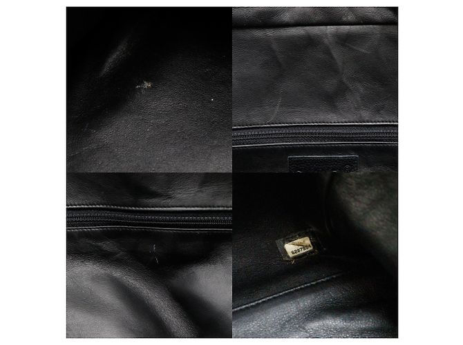 Bolso Boston Matelassé de Chanel en cuero negro - vista 19