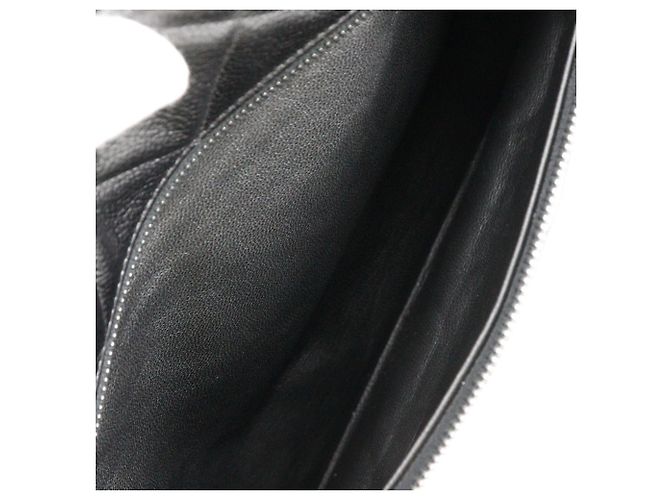 Bolso Boston Matelassé de Chanel en cuero negro - vista 7