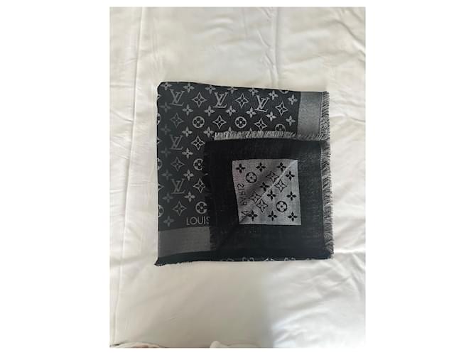 Sciarpa Louis Vuitton modello monogram SHINE M75123 Nero - vista 4