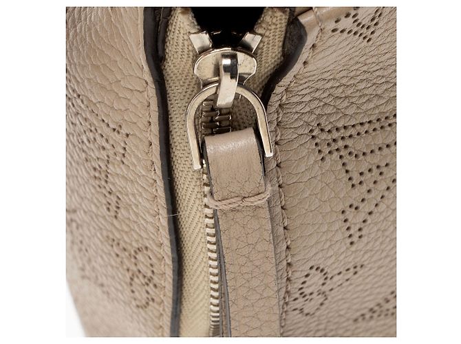 Bolso Satchel Babylone de Cuero Mahina de Louis Vuitton con cadena BB Gris - vista 9