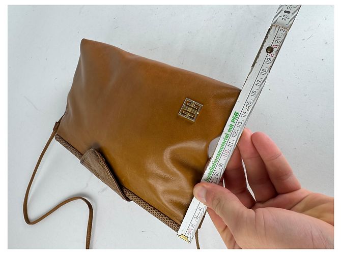 Vintage Givenchy Schlangenprägung Leder Umhängetasche Camel Kamel - Ansicht 12