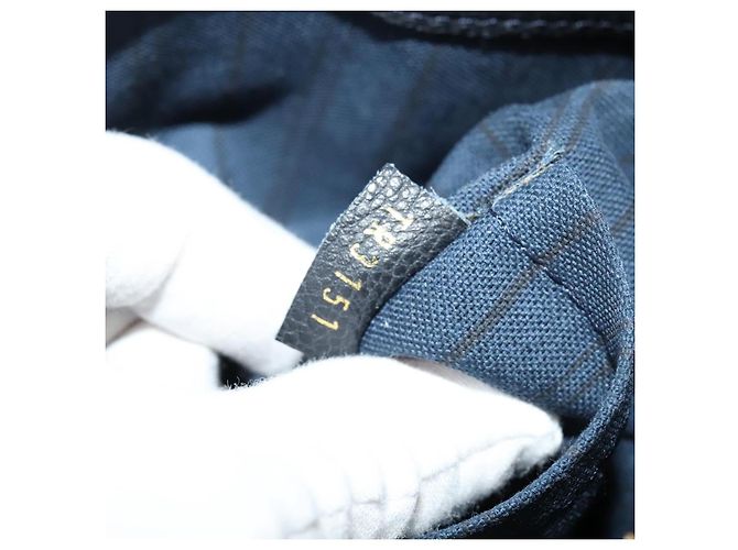 Clutch Petillante Louis Vuitton in pelle Monogram Empreinte Nero - vista 7