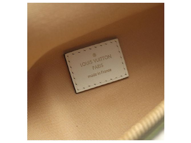 Bumbag Riñonera MM Monogram de lona recubierta de Louis Vuitton Multicolor Beige Verde Caqui - vista 4