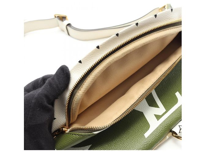 Bumbag Riñonera MM Monogram de lona recubierta de Louis Vuitton Multicolor Beige Verde Caqui - vista 8