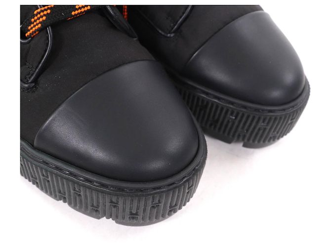 Botas Cortas Hermès de Cuero de Ternera Negro - vista 8