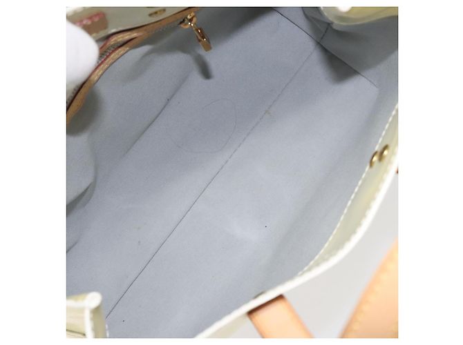 Borsa Reade Monogram Vernis PM di Louis Vuitton Beige - vista 5