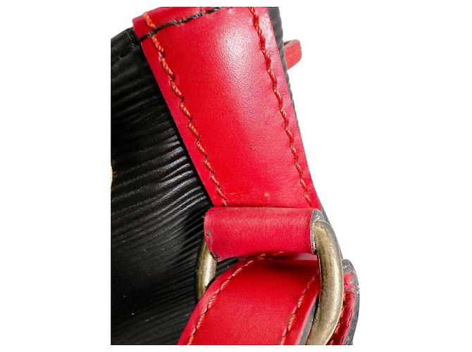 Noe Borsa a Spalla Noé Epi Louis Vuitton Nero Rosso - vista 13