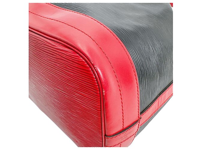 Noe Borsa a Spalla Noé Epi Louis Vuitton Nero Rosso - vista 7