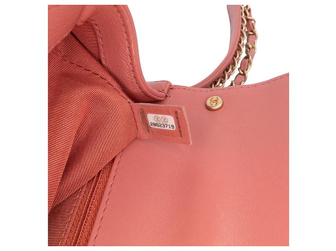 Chanel Pink Quilted Lammleder Kette Infinity Handtasche. - Ansicht 5