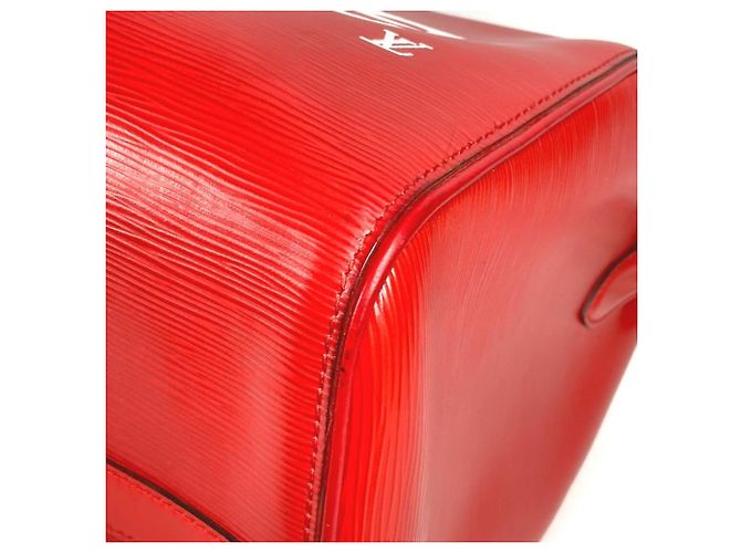 Borsa da viaggio Keepall Bandoulière 45 in pelle Epi Louis Vuitton Bianco Rosso - vista 7
