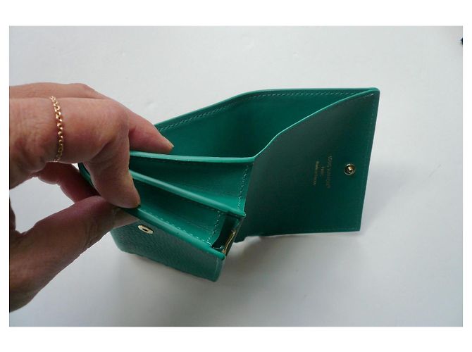 LOUIS VUITTON Tiny Wallet NEW Green / Tiny Wallet M12407 - view 7