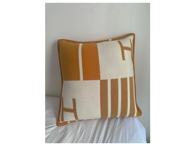 Almofada Hermès Avalon Vibration Lã Mel 50x50cm - vista 3