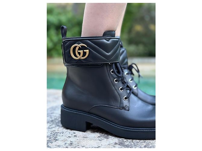 Gucci Botas de tornozelo acolchoadas GG Marmont Preto - vista 4