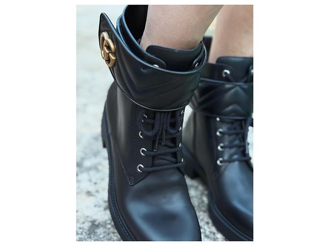 Gucci Botas de tornozelo acolchoadas GG Marmont Preto - vista 5