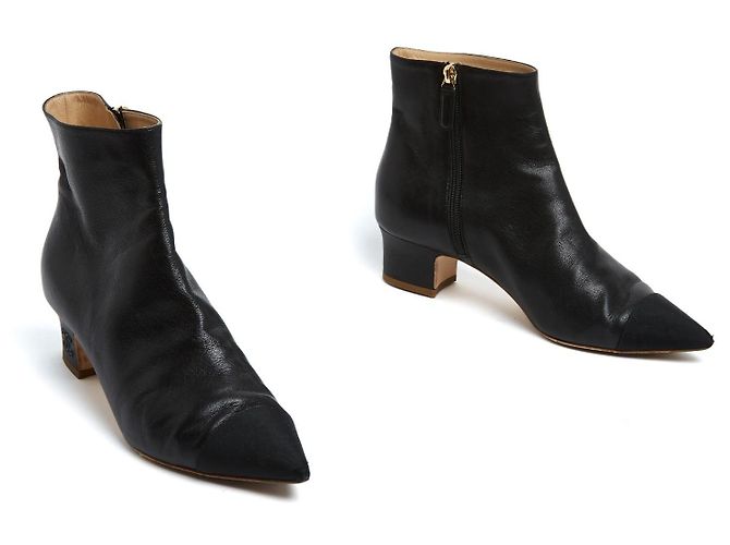 Stivali in Pelle Nera Punta Chanel EU39.5 UK6 US8.5 Nero - vista 2