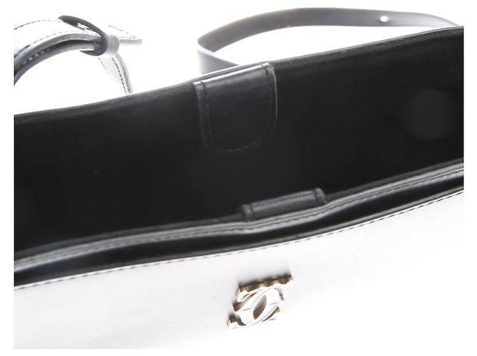 Cartier C de Cartier Borsa a spalla Nera in Pelle Nero - vista 7