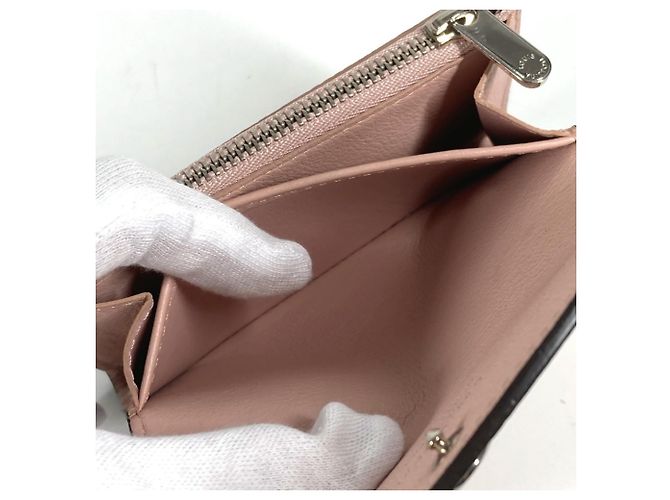 Billetera compacta Anae en Mahina Monogram de Louis Vuitton Rosa - vista 12