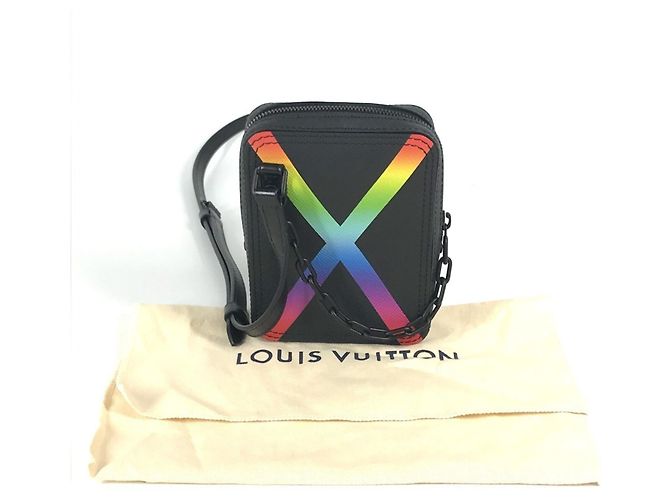 Pochette Messenger Danube Rainbow Taiga Louis Vuitton Nero Multicolore - vista 13