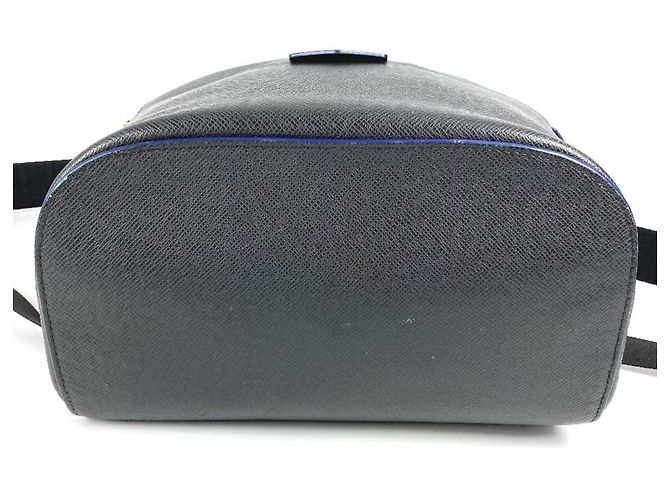 Borsa a tracolla Anton in Taiga di Louis Vuitton Nero Blu Multicolore Grigio - vista 5