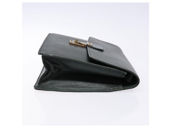 Pochette Kourad Taiga Louis Vuitton Verde - vista 3