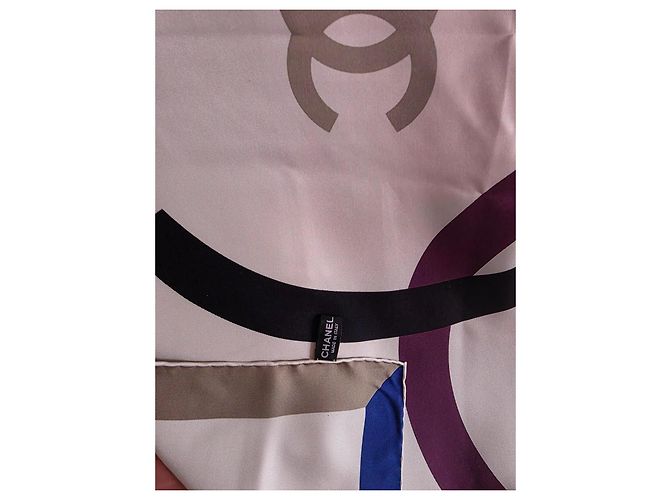 Foulard in seta Chanel Monogramma Bianco - vista 9