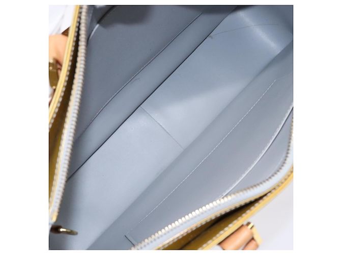 Louis Vuitton Columbus Handbag Monogram Vernis Beige - view 5