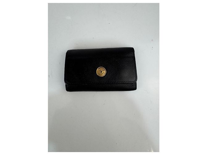 Portafoglio e portachiavi in pelle nera Chanel Nero - vista 2