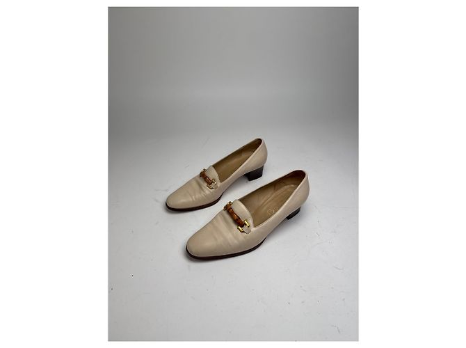 Décolleté in pelle vintage Gucci con bambù 36,5 beige nero - vista 3