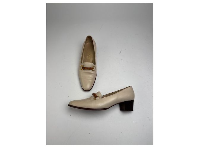 Décolleté in pelle vintage Gucci con bambù 36,5 beige nero - vista 7