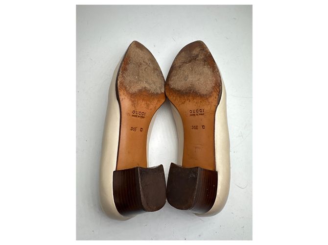 Décolleté in pelle vintage Gucci con bambù 36,5 beige nero - vista 8