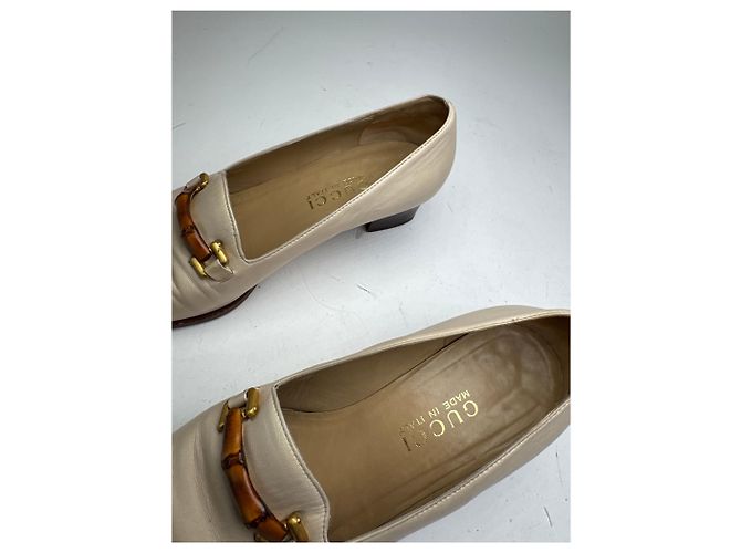 Décolleté in pelle vintage Gucci con bambù 36,5 beige nero - vista 9