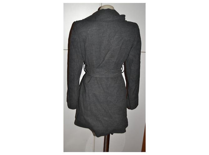 Abrigo Gris Pinko con Cinturón Negro - vista 2