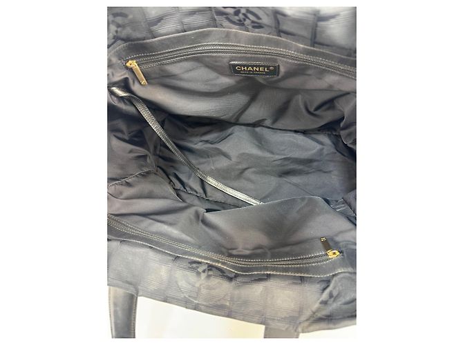 Borsa a spalla Chanel in tela / pelle nera 285 Nero - vista 13