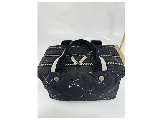 Borsa Boston in tela nera della linea Travel di Chanel 286 - vista 10