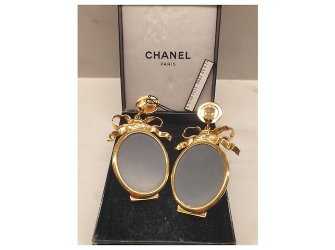 Chanel Spiegel-Logo-Ohrringe Golden - Ansicht 3