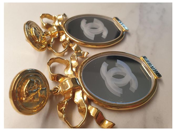Chanel Spiegel-Logo-Ohrringe Golden - Ansicht 6