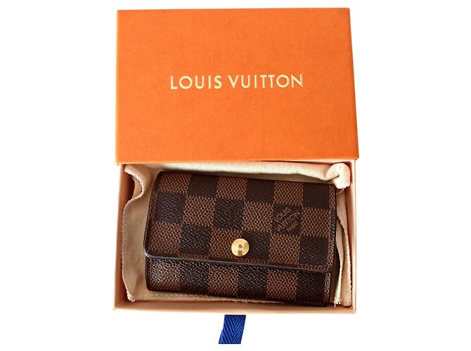 Llavero de Louis Vuitton Castaño - vista 13