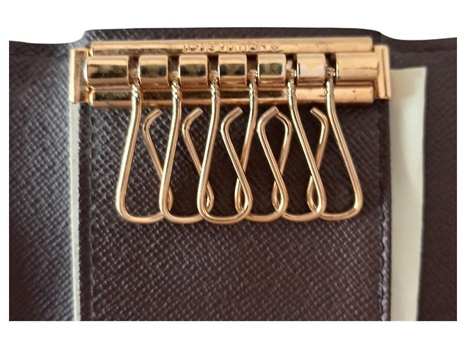 Llavero de Louis Vuitton Castaño - vista 7