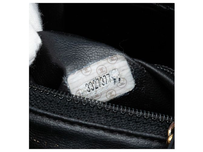 Chanel Nero CC in Pelle Verniciata Borsa a Tracolla - vista 6