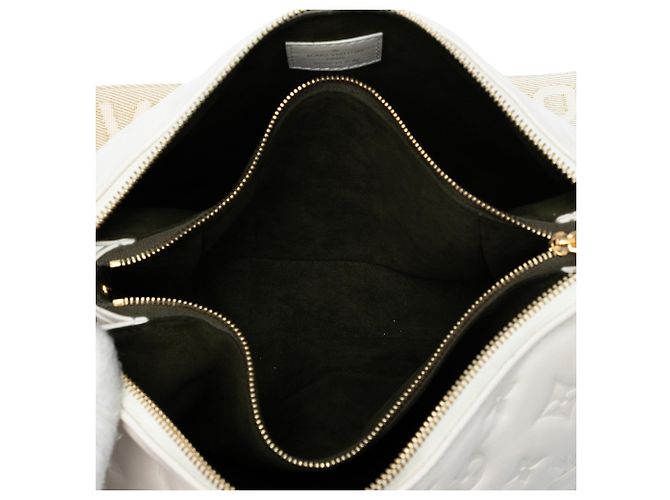 Coussin PM in pelle di agnello bianco con monogramma in rilievo Louis Vuitton - vista 4