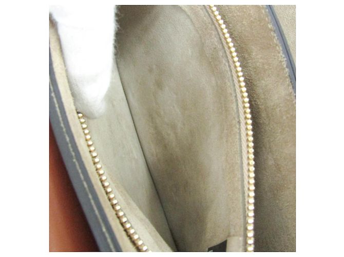 Chloé Faye Schultertasche aus mittelbraunem Leder und Wildleder - Ansicht 16
