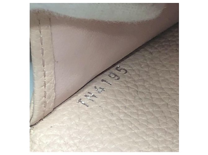 Cartera Iris Monogram Mahina M60145 de Louis Vuitton Rosa - vista 14
