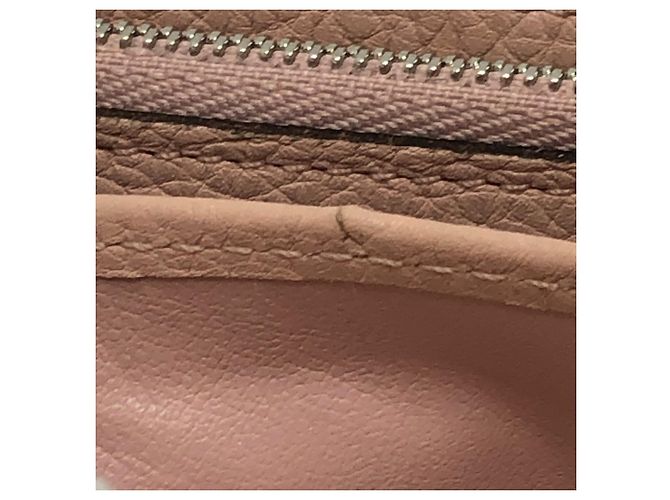 Cartera Iris Monogram Mahina M60145 de Louis Vuitton Rosa - vista 15